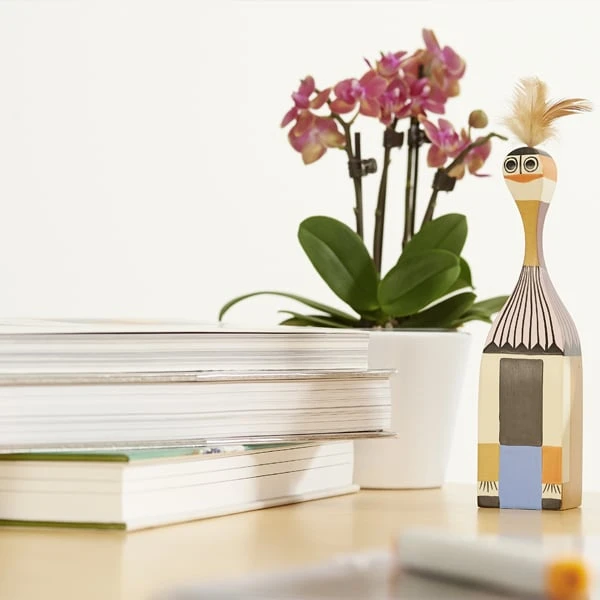 Vitra Poupée En Bois 3 4 Vitra Poupée En Bois 3 – Image 2