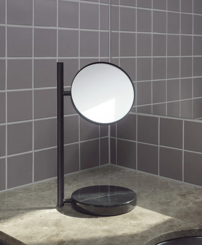 Normann Copenhagen Miroir De Table Pose, Noir 4 Normann Copenhagen Miroir De Table Pose, Noir – Image 2