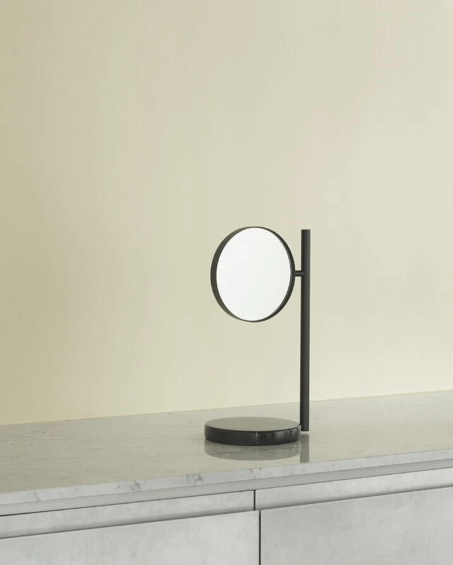 Normann Copenhagen Miroir De Table Pose, Noir 7 Normann Copenhagen Miroir De Table Pose, Noir – Image 5