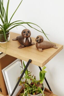 Spring Copenhagen Figurine Ross The Baby Walrus -Intérieure Décoration Magasin 2044 FSC WALLY Chresten Sommer 5