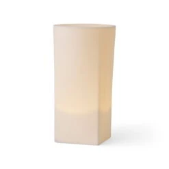 MENU Bougie Sans Flamme Ignus, 25 cm 9 MENU Bougie Sans Flamme Ignus, 25 cm -Intérieure Décoration Magasin 4433639 Ignus Flameless Candle H25 angle on