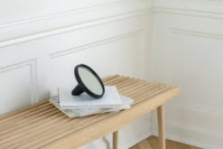 Spring Copenhagen Petit Miroir à Main Satellite, Noir 11 Spring Copenhagen Petit Miroir à Main Satellite, Noir -Intérieure Décoration Magasin 7009 FSC SATELLITE MIRROR 16 CHRISTOFFER SKJTT 3