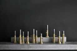 Fritz Hansen Bougeoir JH 1, Laiton -Intérieure Décoration Magasin 8406 Objects Candleholder single 1 and 2