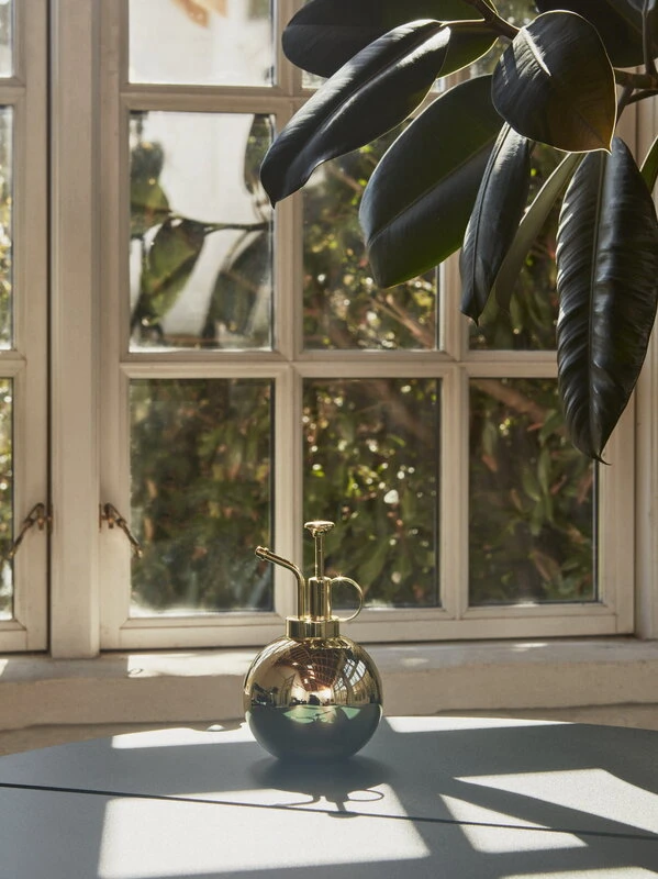 AYTM Brumisateur Pour Plantes Globe, Doré 5 AYTM Brumisateur Pour Plantes Globe, Doré – Image 3