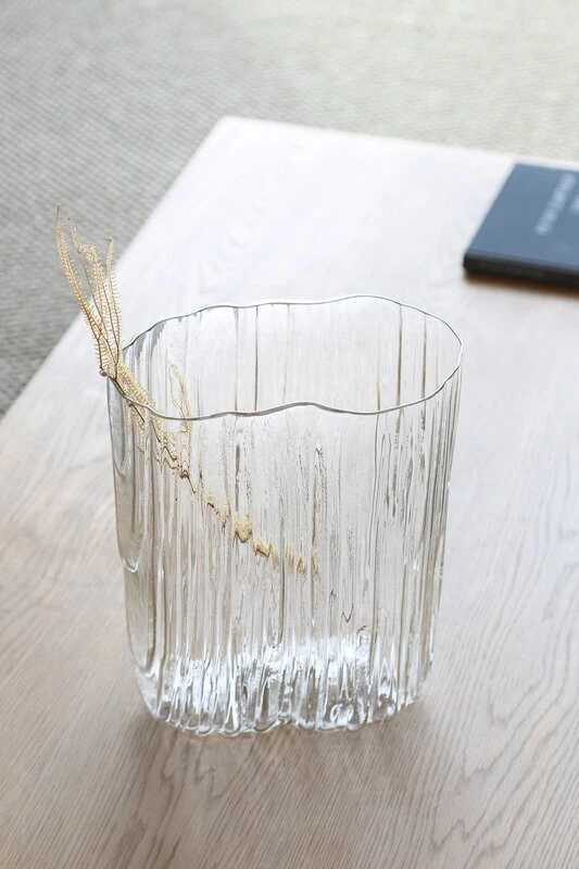 Antrei Hartikainen Vase Melt, Modèle XL, Transparent 8 Antrei Hartikainen Vase Melt, Modèle XL, Transparent – Image 6