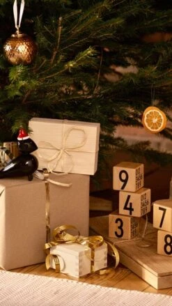 Kay Bojesen 2 tourtereaux, Noir -Intérieure Décoration Magasin FDS Joulu2450 1080x1920 final