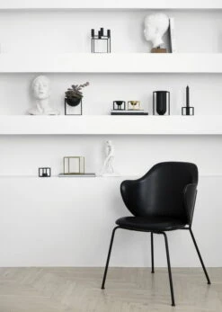 By Lassen Bougeoir Kubus T, Noir 11 By Lassen Bougeoir Kubus T, Noir -Intérieure Décoration Magasin IMGL7219