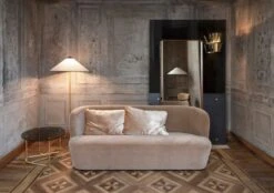 GUBI Miroir F.A. 33, 70 X 146 Cm, Laiton Noir 6 GUBI Miroir F.A. 33, 70 X 146 Cm, Laiton Noir -Intérieure Décoration Magasin MategotSideTable 9602FloorLamp StaySofa AdnetWallMirror 9464WallLamp