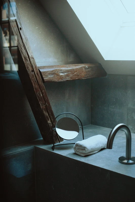 MENU Miroir Sur Pied Nimbus, Laiton Bronzé 4 MENU Miroir Sur Pied Nimbus, Laiton Bronzé – Image 3