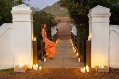 Uyuni Lighting Bougie Pilier LED D’extérieur, 7,8 x 7,8 cm, Blanc 11 Uyuni Lighting Bougie Pilier LED D’extérieur, 7,8 x 7,8 cm, Blanc -Intérieure Décoration Magasin Outdoor Candles bridge woman in dress large