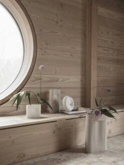 Muuto Vase Ridge, 48,5 cm, Beige -Intérieure Décoration Magasin Ridge vase off white 16 cm beige 35 cm 48 cm muuto org