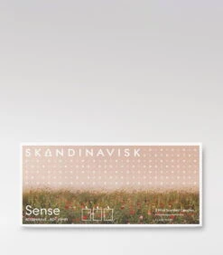Skandinavisk Lot De 3 bougies Parfumées, Sense 7 Skandinavisk Lot De 3 bougies Parfumées, Sense -Intérieure Décoration Magasin SENSE Box GiftSet 3x65g Sleeve darkgrey HIGH