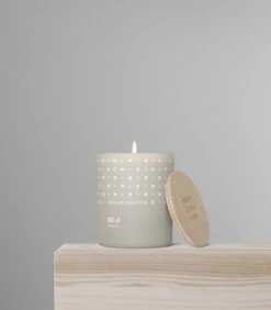 Skandinavisk Grande Bougie Parfumée Avec Couvercle, RO -Intérieure Décoration Magasin SKANDINAVISK styling 20107 RO 200g