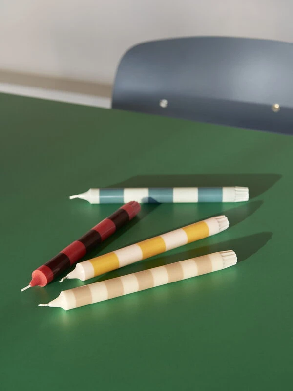 HAY Bougie Stripe, Jaune - Blanc 8 HAY Bougie Stripe, Jaune - Blanc – Image 6