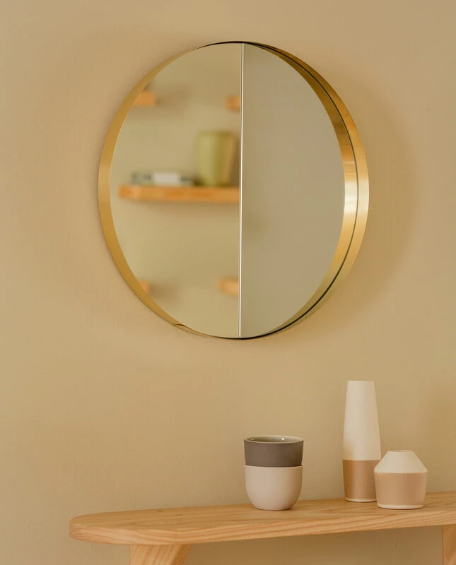 Lokal Helsinki Miroir Vino 60, Laiton, Extérieur 6 Lokal Helsinki Miroir Vino 60, Laiton, Extérieur – Image 4