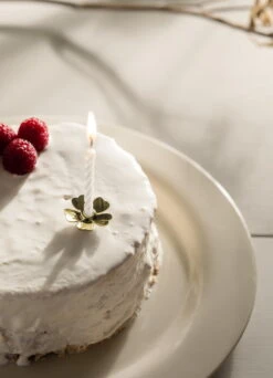 Design House Stockholm Bougeoir Me To You, Laiton 13 Design House Stockholm Bougeoir Me To You, Laiton -Intérieure Décoration Magasin image2 2751 8800 MeToYou1pGold Lifestyle