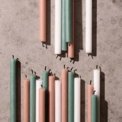 STOFF Copenhagen 12 bougies Coniques STOFF Nagel, Beige -Intérieure Décoration Magasin lifestyle candles